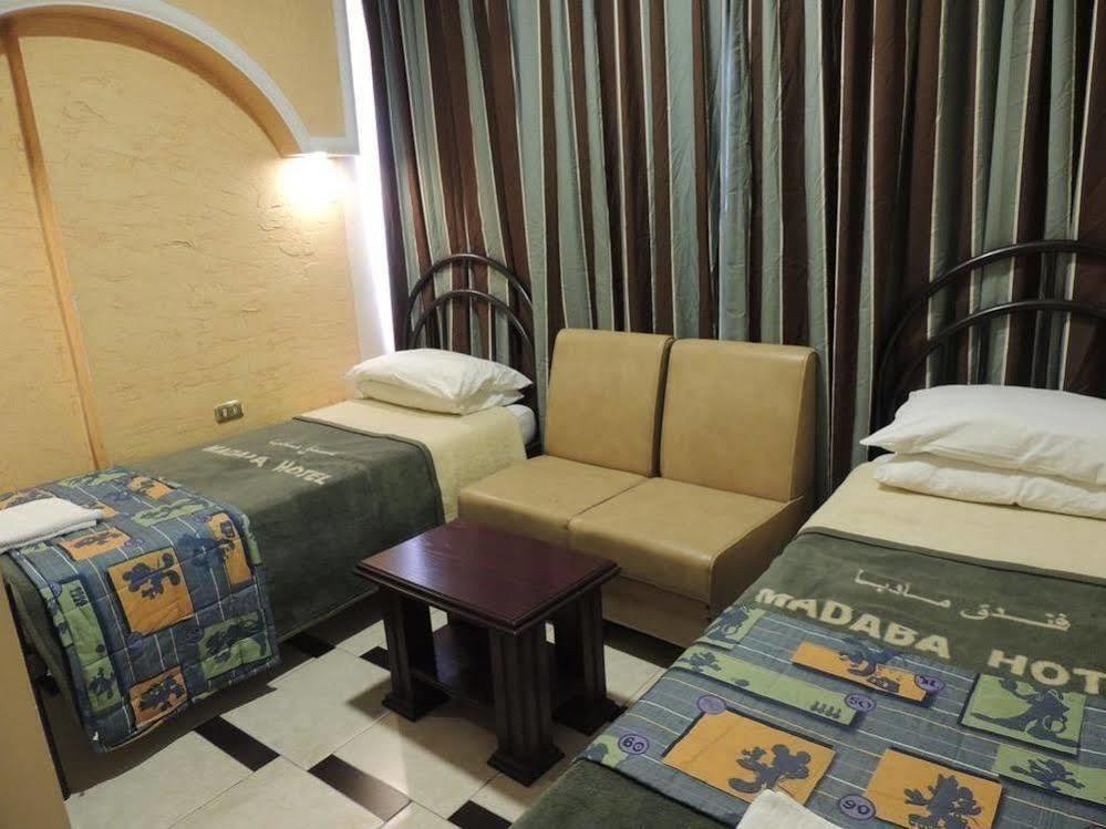 Madaba Hotel Экстерьер фото